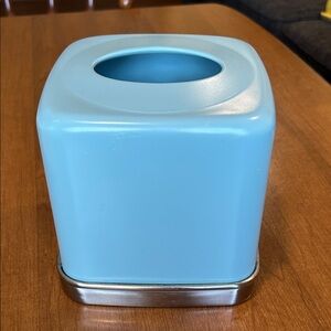 Metal Kleenex holder